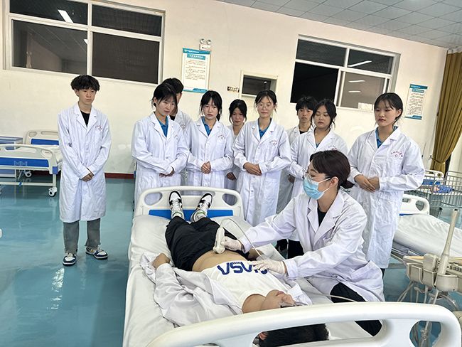 官方文字版|河北同仁医学中等专业学校(河北同仁医学院)2025年秋季招生简章